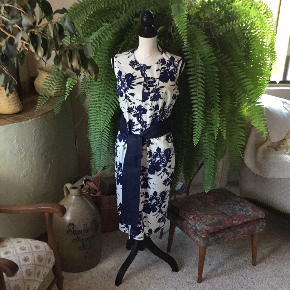 NWT Jet Navy/Ivory Sundress